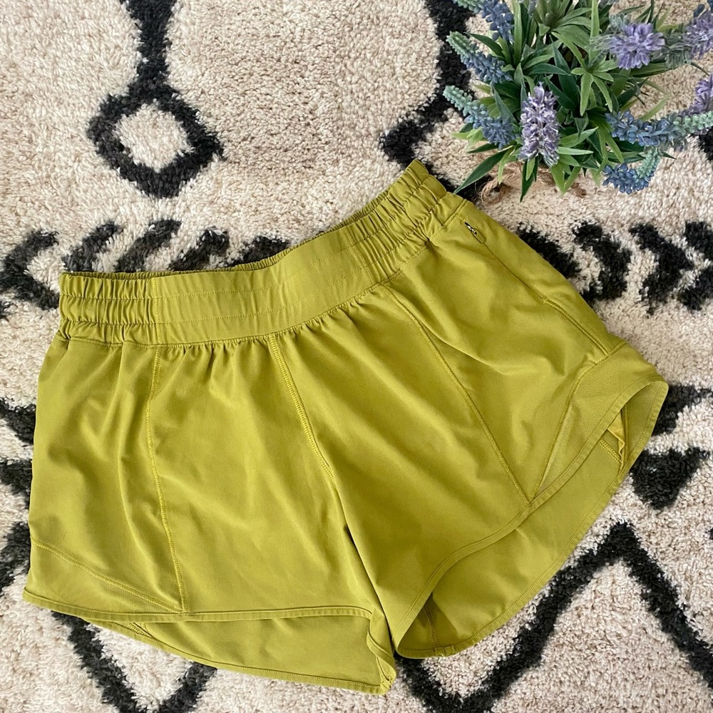 Lululemon Hotty hot shorts